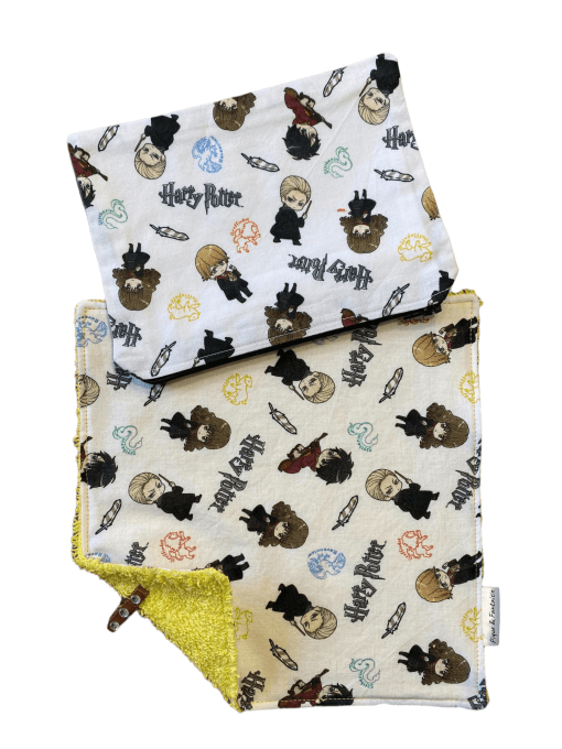 Serviette enfant 21 cm et sa pochette (n° 55 à 63)