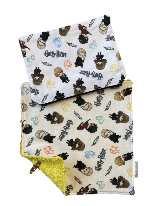 Serviette enfant 21 cm et sa pochette (n° 46 à 54)